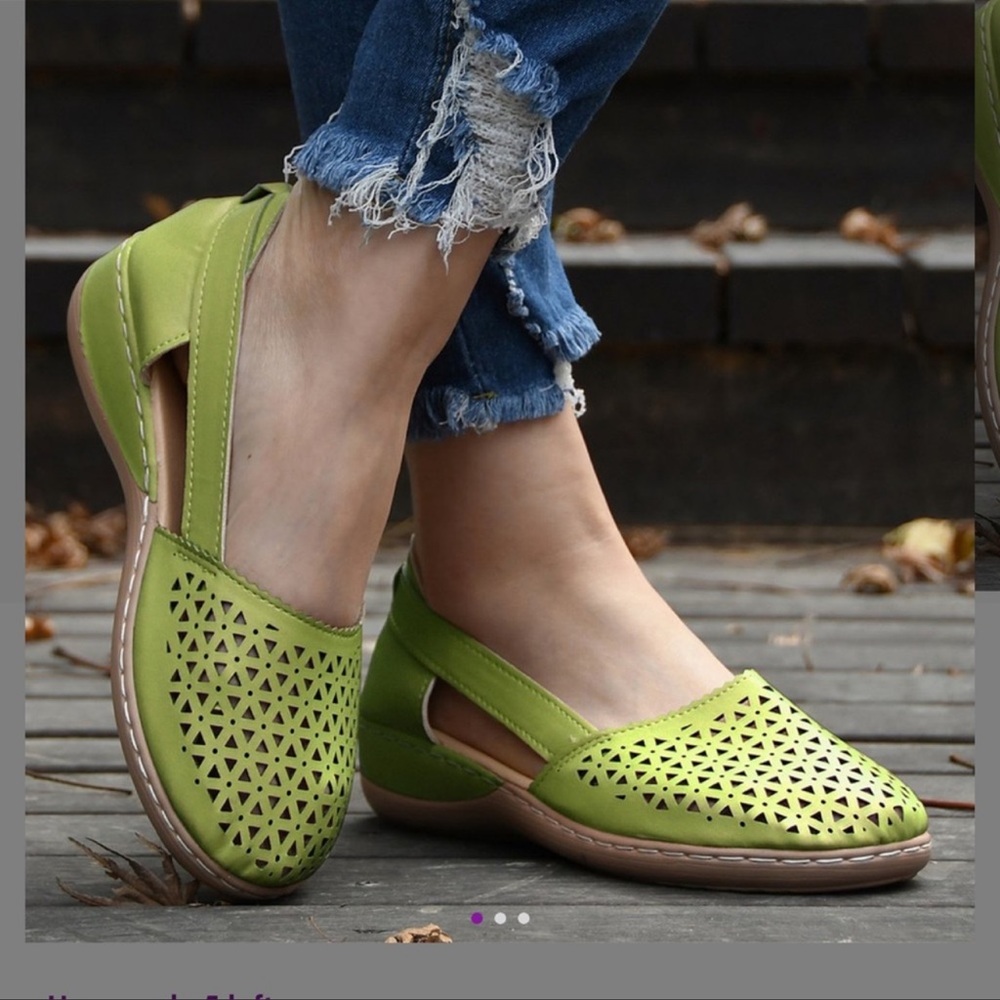 Green & Beige Geometric Cutout Perforated Detail Loafer 8